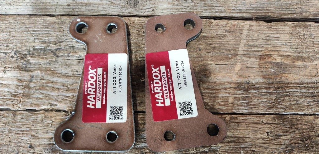 Детайли от Hardox® с етикет Hardox® Wearparts, АТТ ООД Варна