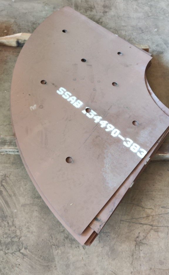 Изрязан лист Hardox® с маркировка SSAB